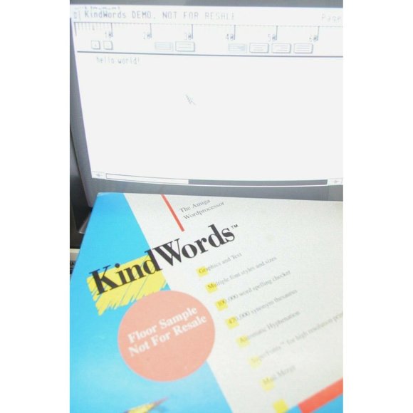 Amiga Kind Words Software 2.0 Word Processor Manual Disks FLOOR SAMPLE Commodore - Picture 2 of 7